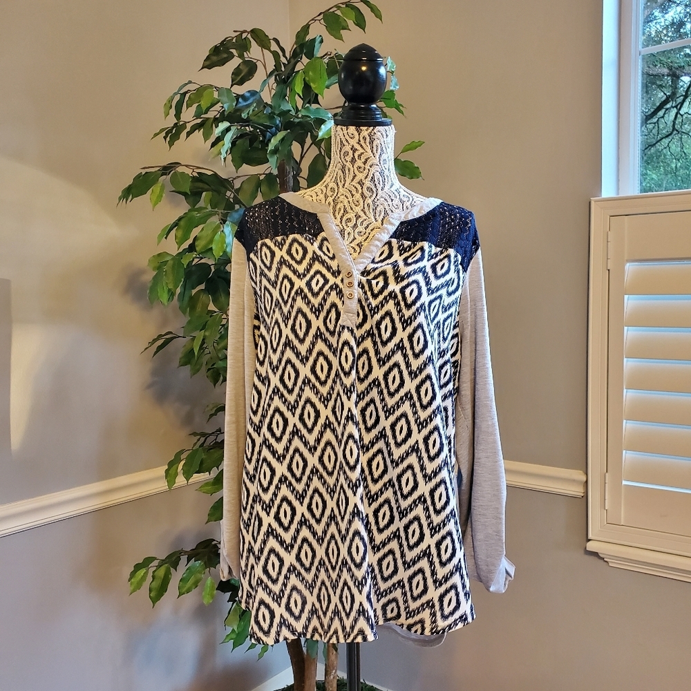 Maurices 2X Boho Long Sleeve Shirt in Blue and Grey